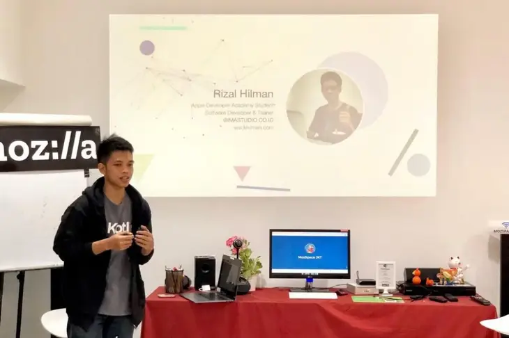 Rizal Hilman featured in Good News From Indonesia for winning an Apple scholarship
